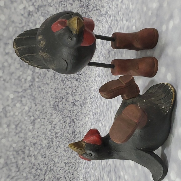 Folk Art pair of Chickens - Picture 1 of 7